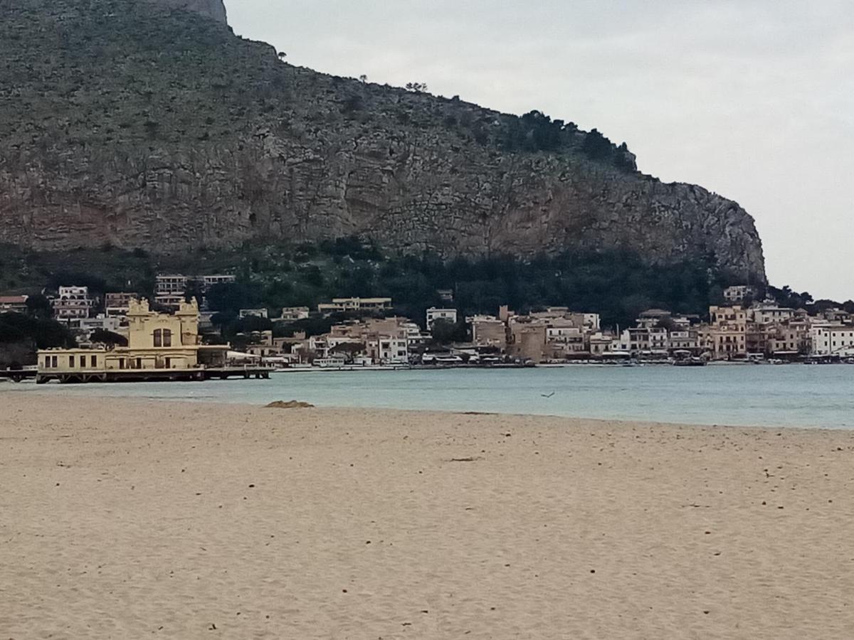 Casa Rosamarina Apartment Mondello Luaran gambar